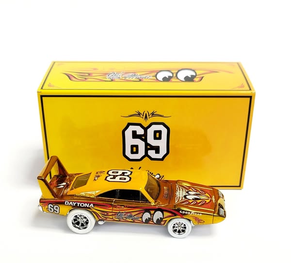 69 Golden Moon