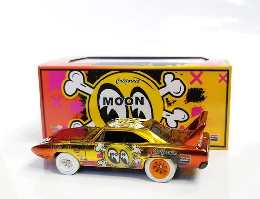 Moon Me Plymouth Superbird