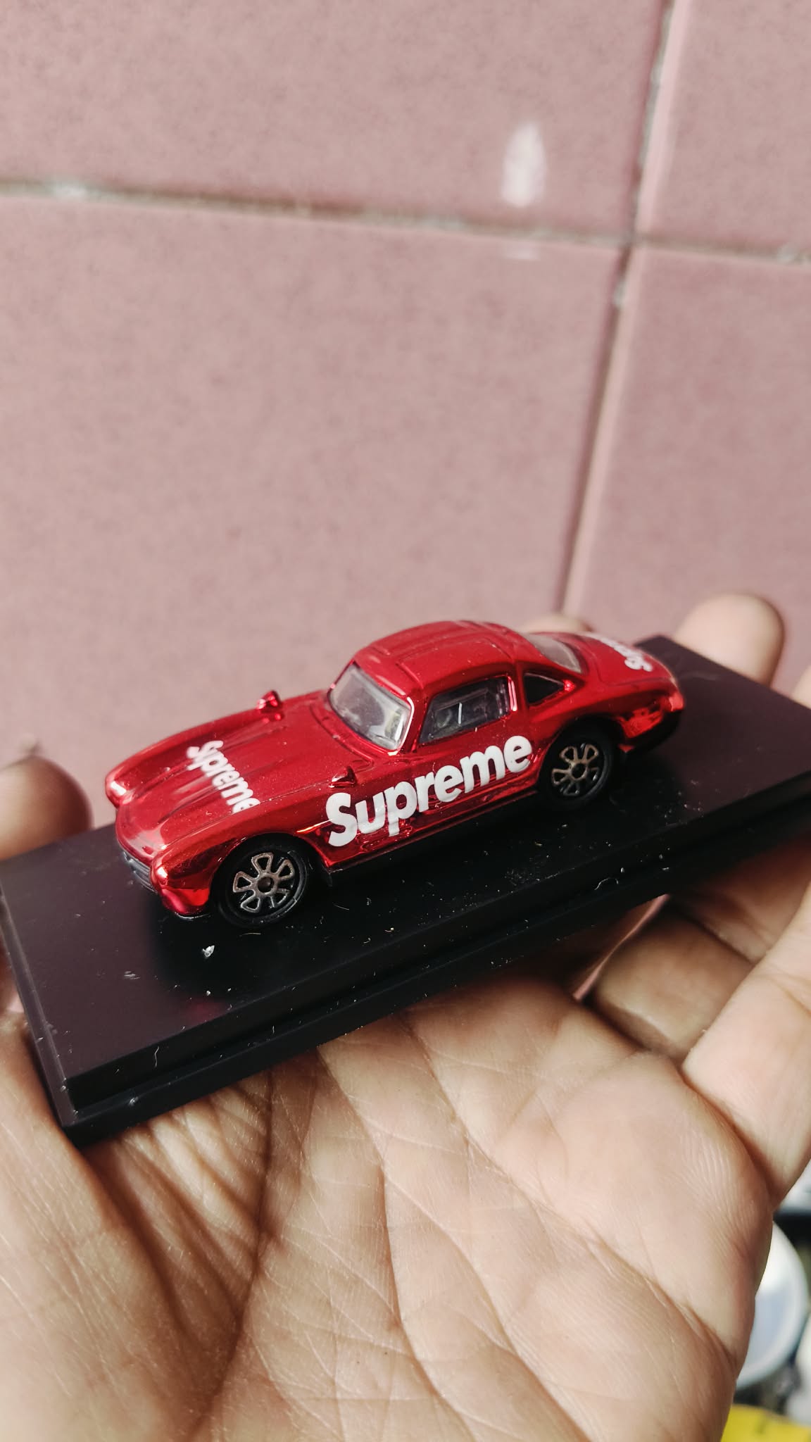 Supreme Mercedes