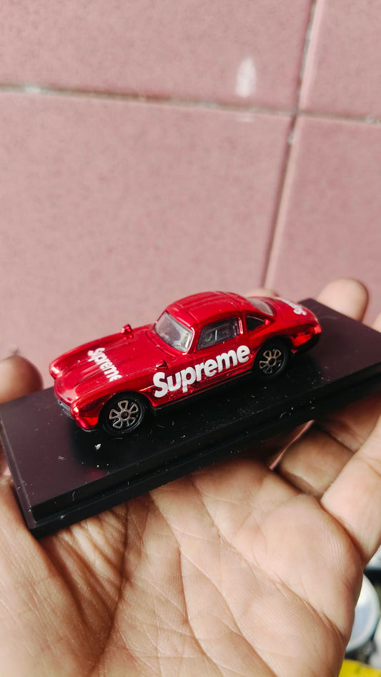 Supreme Mercedes