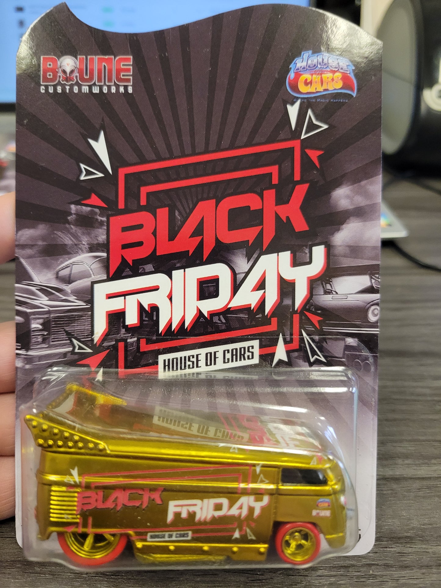 Black Friday Chase 1 of 1 VW Drag bus